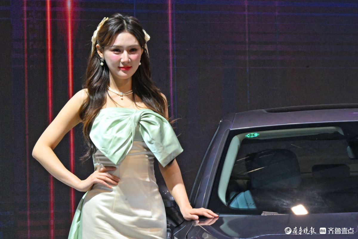 速来！靓模豪车云集2025齐鲁春季车展