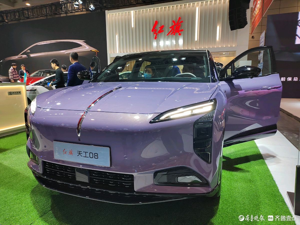 壹点拍客团|齐鲁春季车展周末人气旺，国产新能源车成“抢手货”