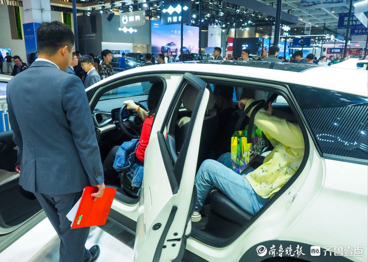 2025齐鲁春季车展即将闭幕，比亚迪展区收获满满