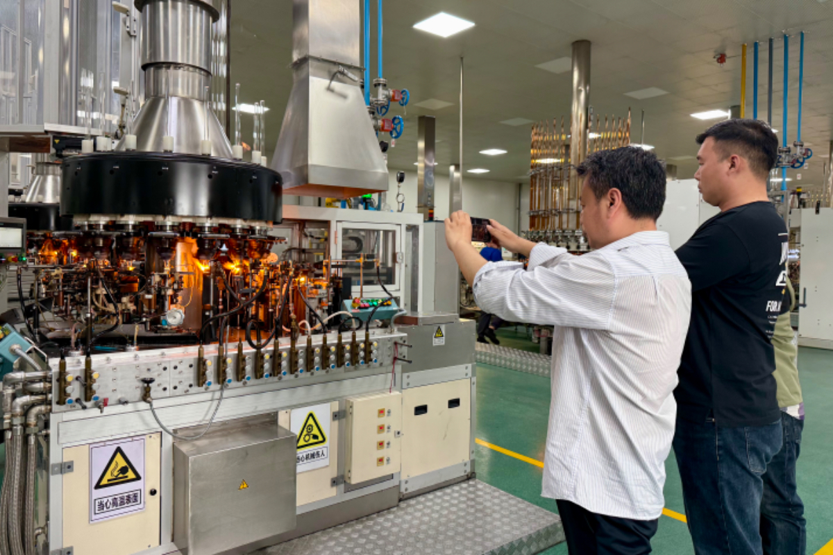 壹点图集｜国内首条生产示范线！山东药玻为啥行