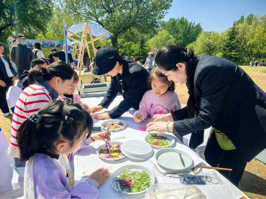 济南公园景区开展“世界地球日”系列活动，共谱人与自然和谐乐章