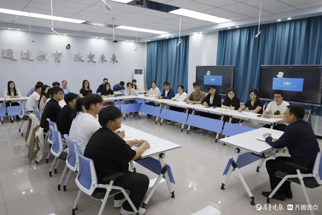 山东服装职业学院“银杏树下”思政沙龙开讲