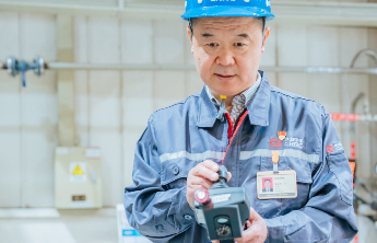 管益辉：匠心淬炼三十载，高铁“膝盖”铸国魂