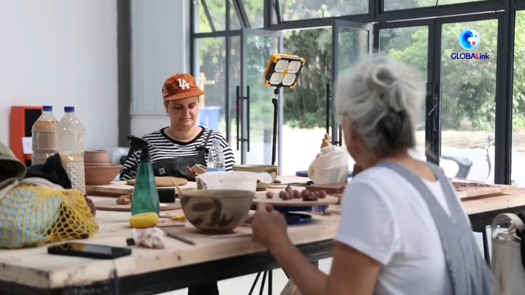 Int'l artists explore ceramic heritage of ancient Chinese village