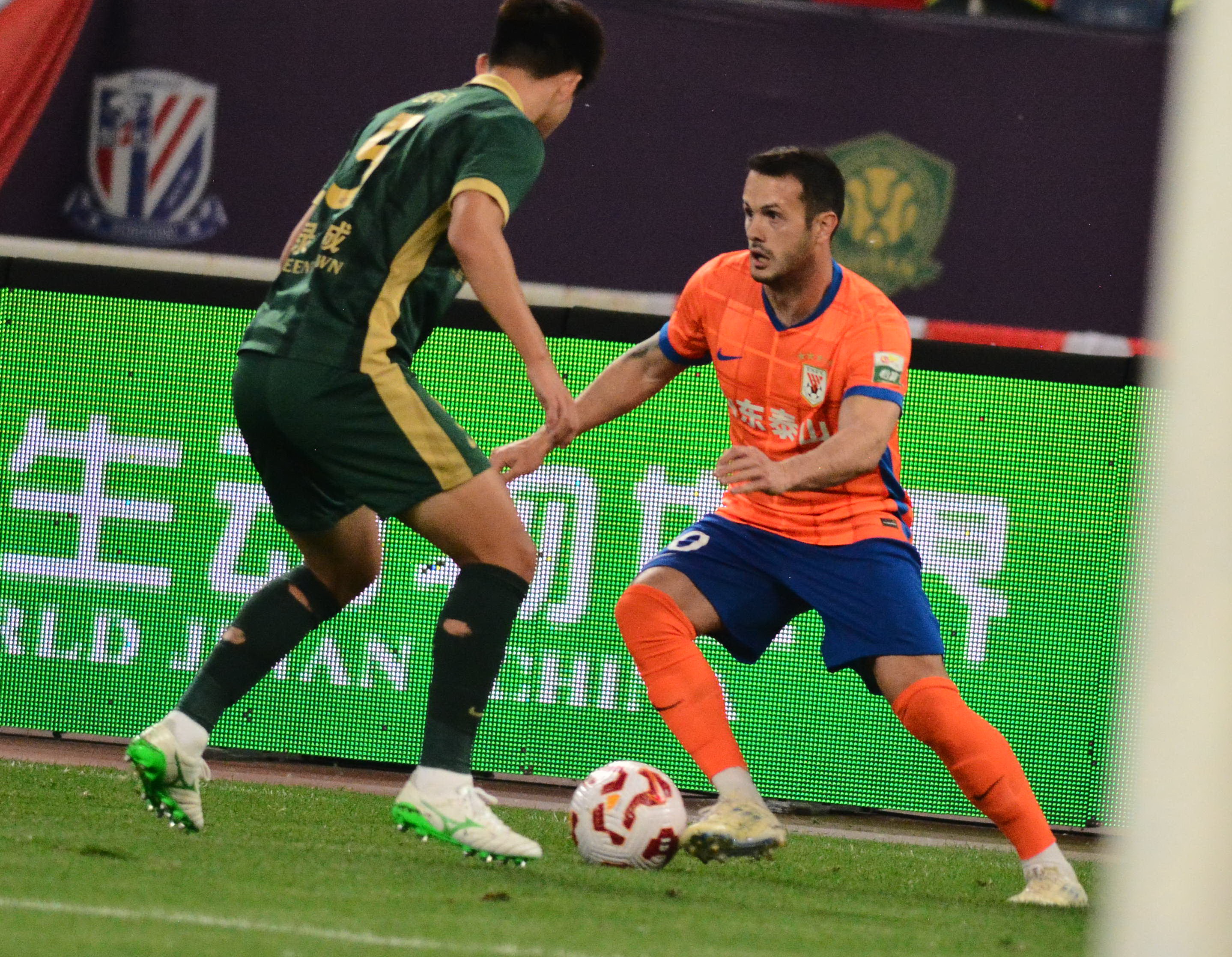 中超|泰山VS浙江，上半时瓦科进关键球扳平比分