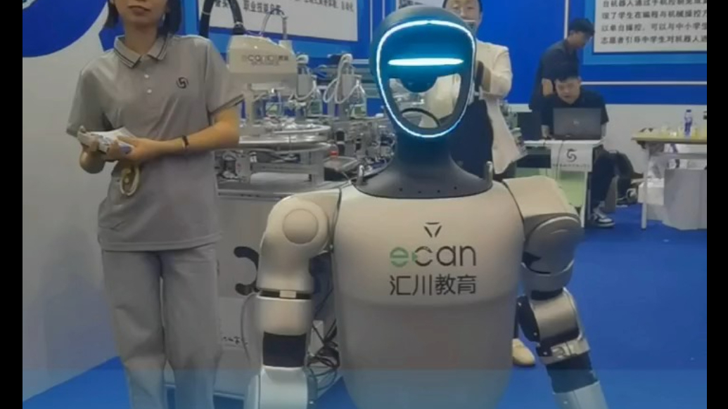 果然视频|亮相2025山东职教周，宇树机器人要变搬运工