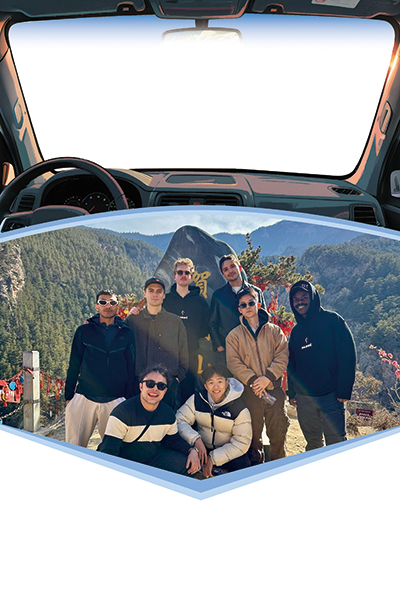 Foreign friends hit the road in China
