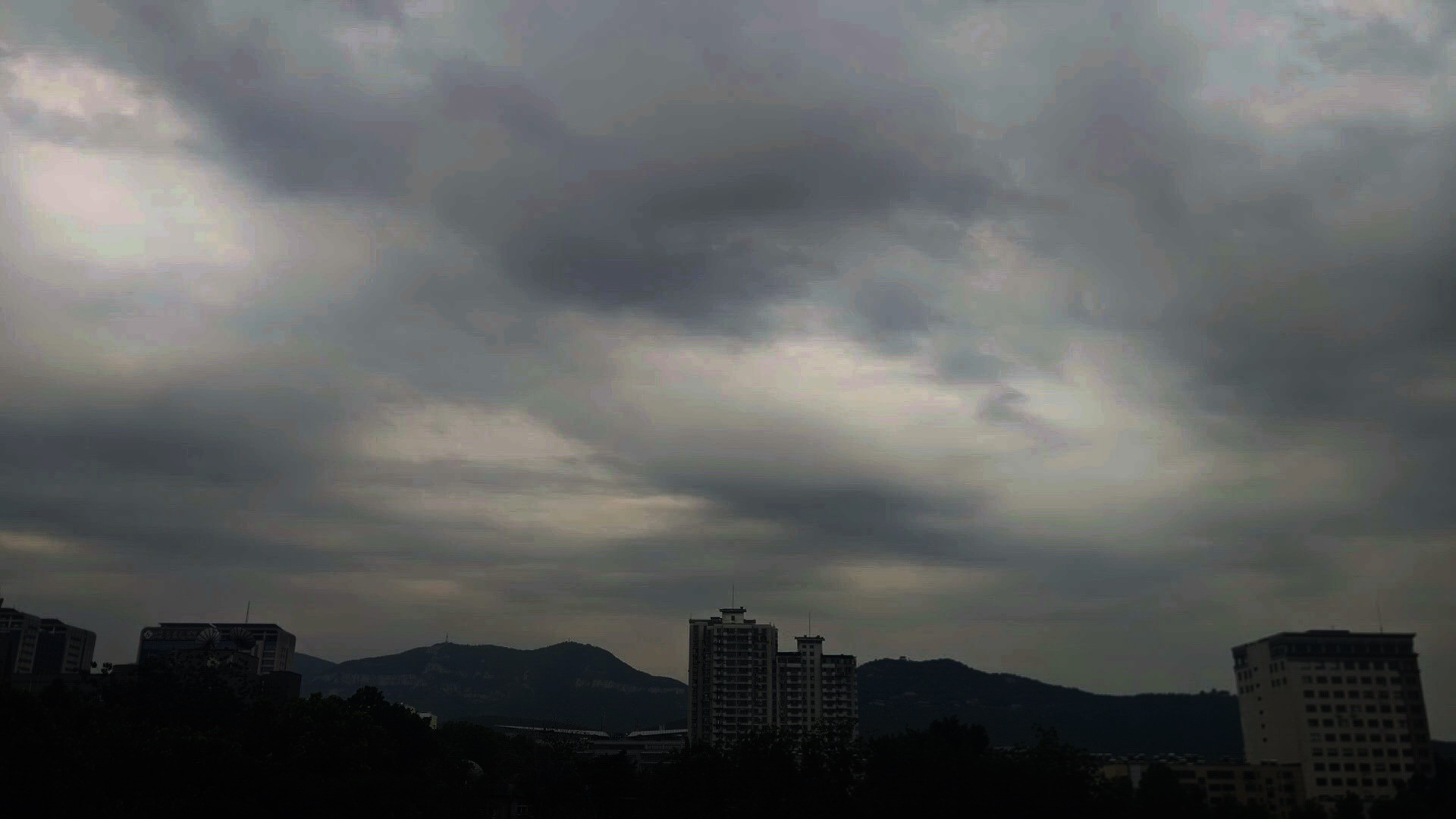 北风起、气温降，济南今日将有雨
