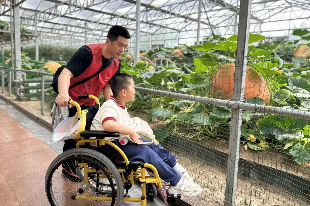 东营市儿童福利院开展寿光菜博会研学活动