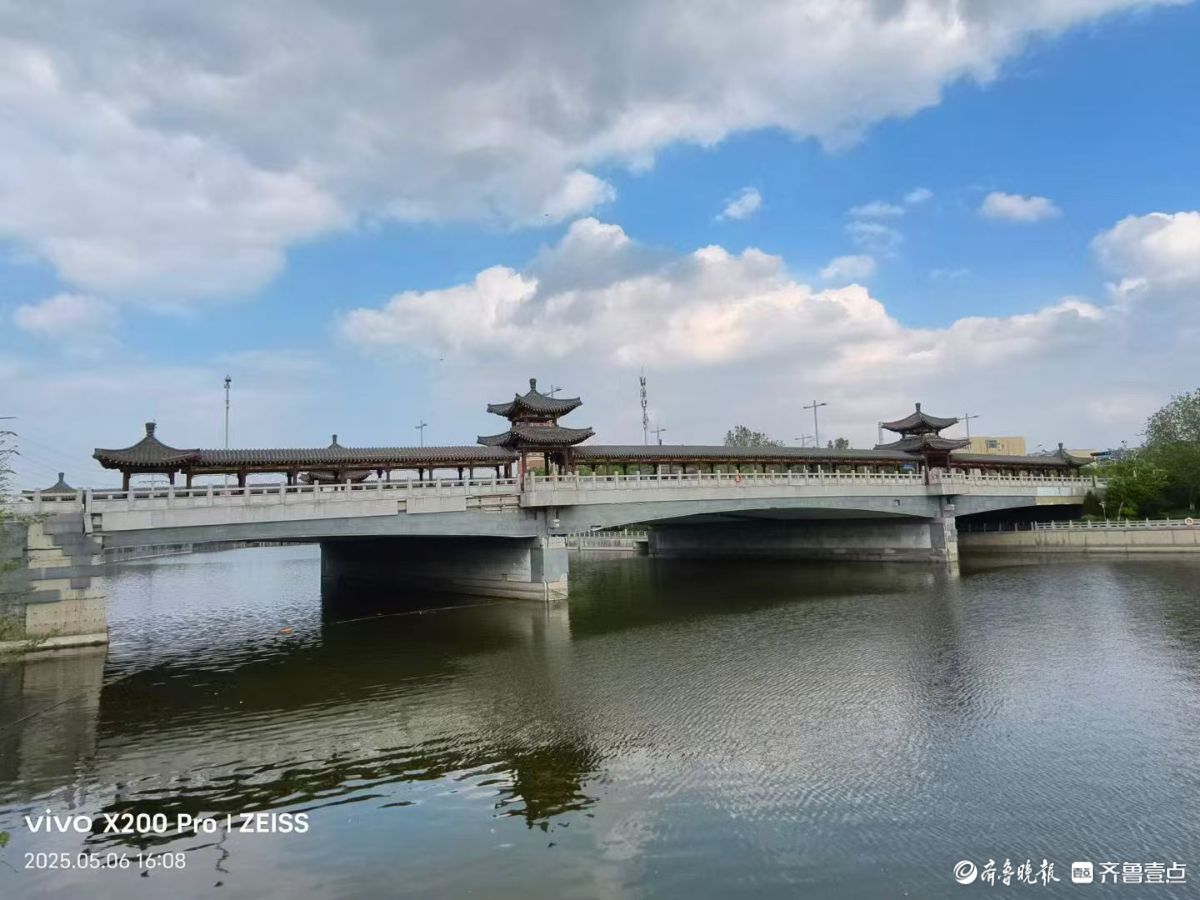 蓝天白云小清河