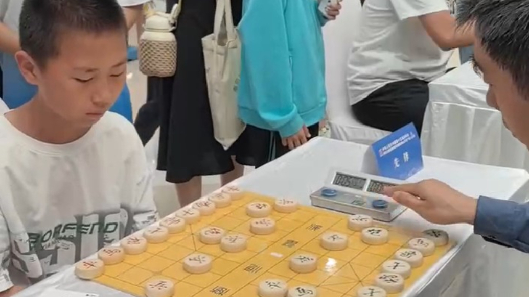 果然视频｜楚河汉界燃战火！第十五届全运会象棋群众赛走进泰安万达广场