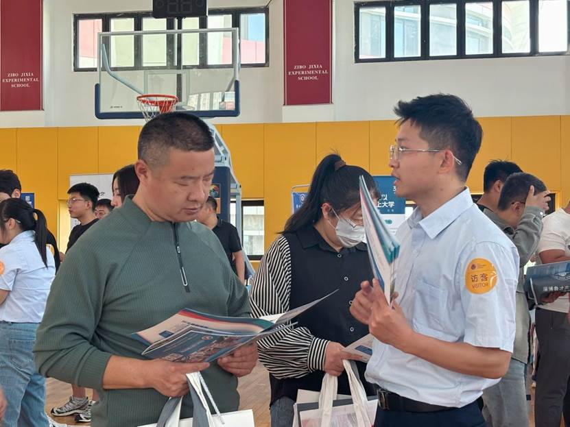直击中考升学最前沿！2025淄博中考招生咨询会举行