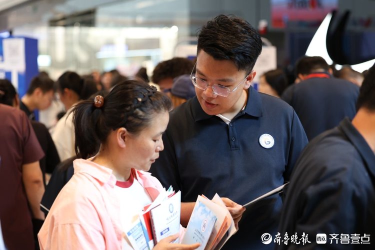 图集|学校云集,火爆问“招”!直击2025烟台中考招生咨询会
