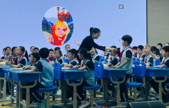 经开区开展小学“唤醒”阅读素养提升工程推进现场展示活动