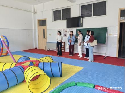 东昌府区资源中心巡回组莅临聊城市实验小学指导随班就读工作