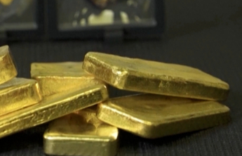 金价下跌，有人砸40万买进后人“麻”了