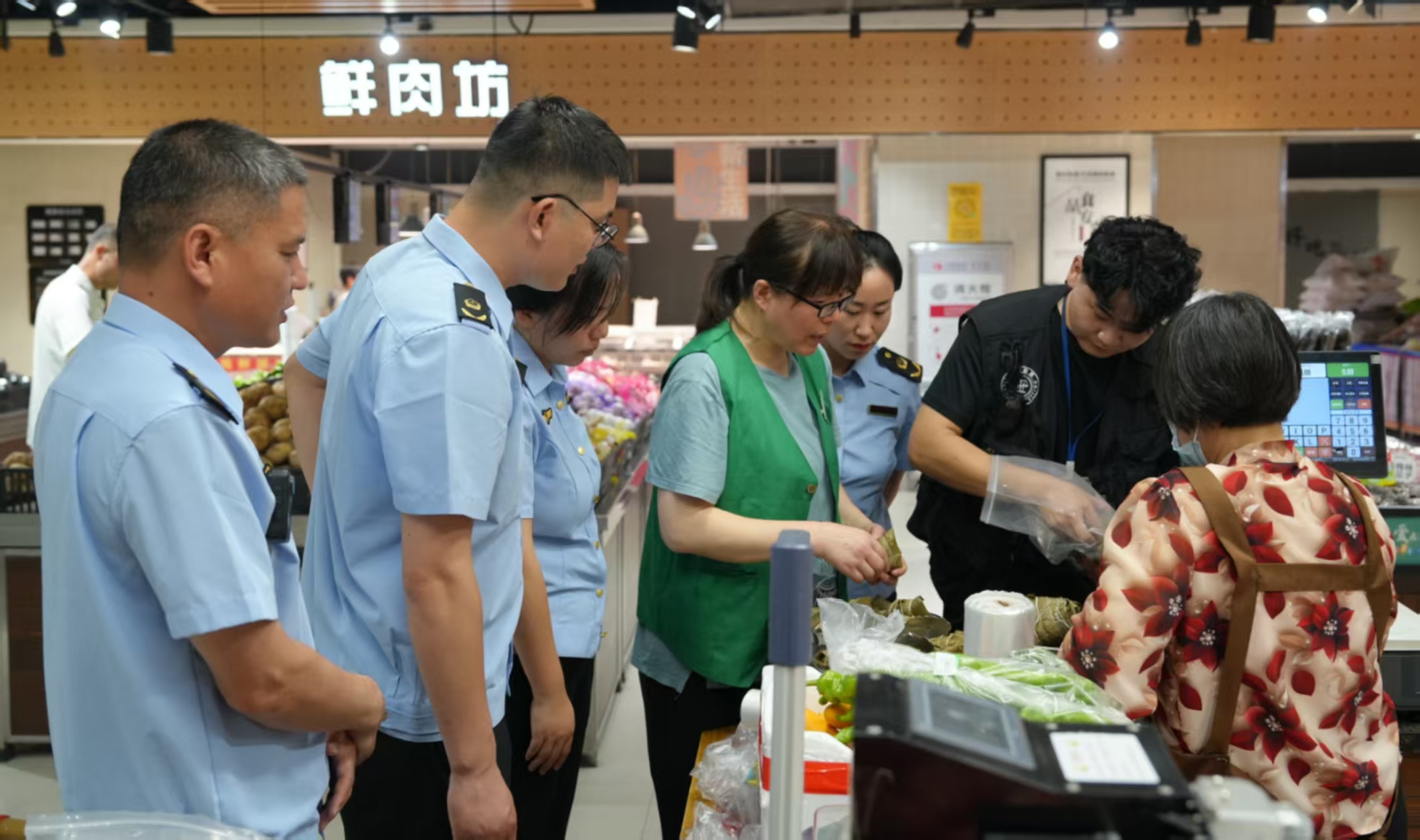 单县市场监管局开展端午节食品安全专项检查，护市民“粽”情佳节