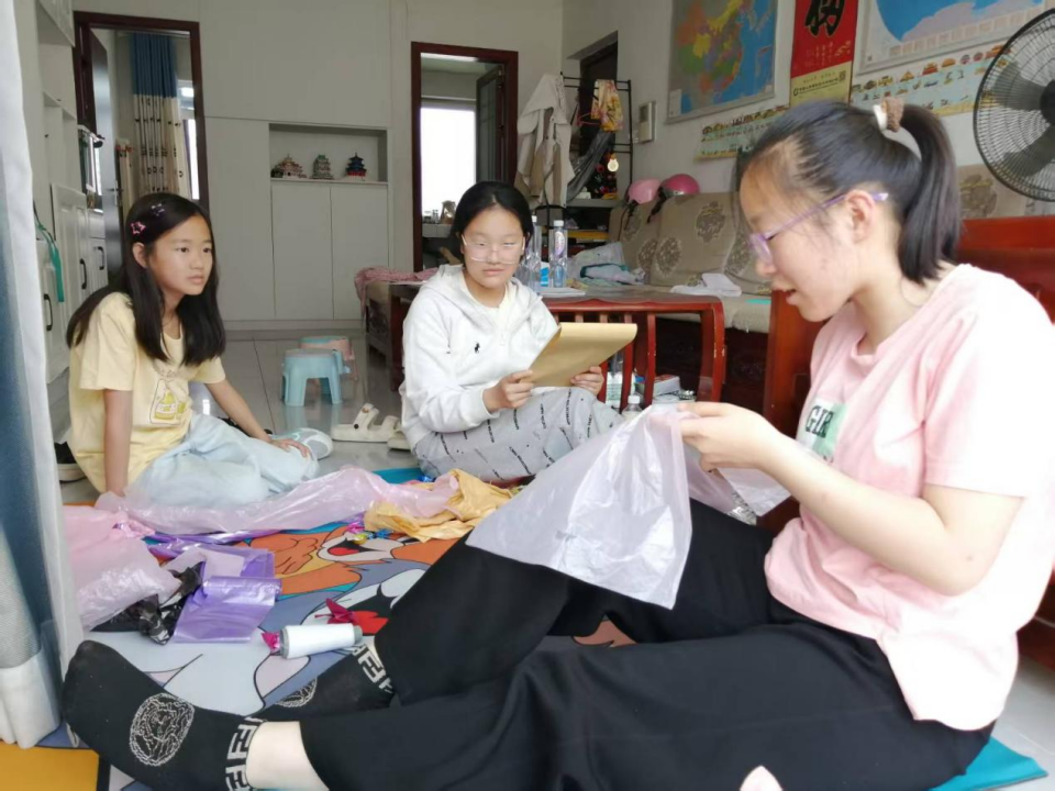 巧手制服装  环保正当时 济南高新一实验环保时装秀来啦