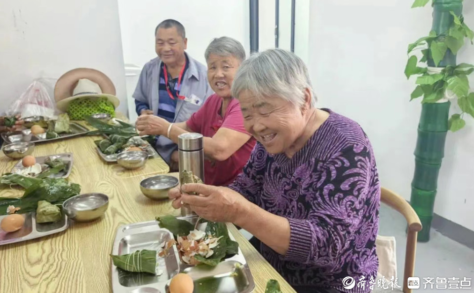 粽香暖夕阳，济宁泗水县泉乡义工协会开展端午助老服务活动