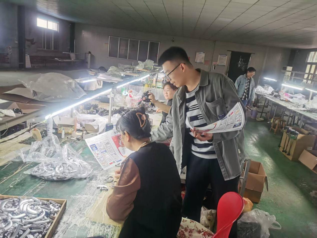 阳信县商店镇：送法入企业 护航零距离