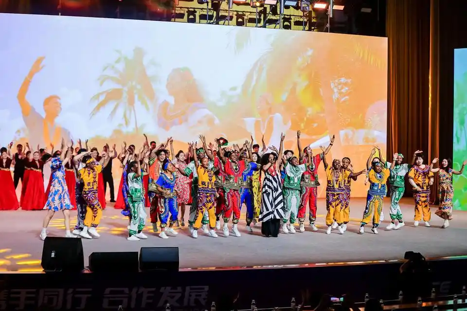 Foreign friends give thumbs-up to Shandong for its hospitality, shared growth