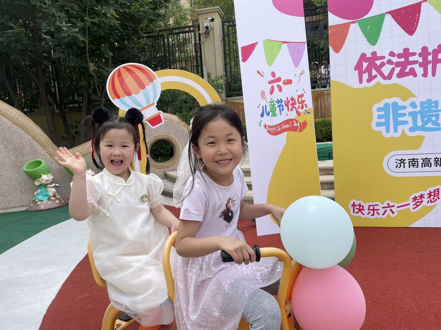 法治+非遗双主题游园，点亮中垠雅苑幼儿园萌娃六一节
