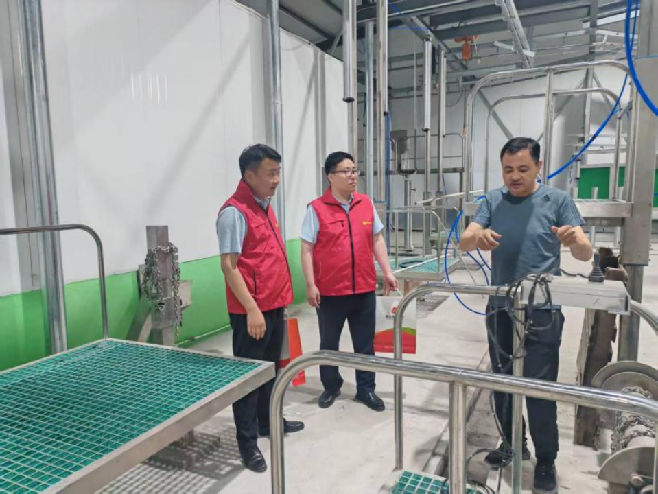 岚山农商银行：金融精准滴灌 “贷”动畜牧兴旺