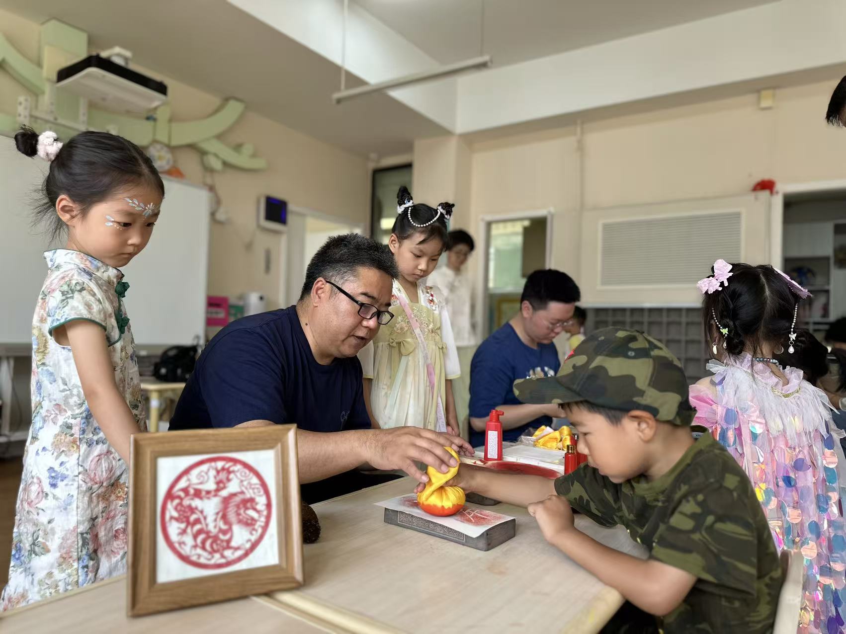 济南历下区锦屏幼教集团 庆六一活动“非遗奇趣游 自主乐翻天”