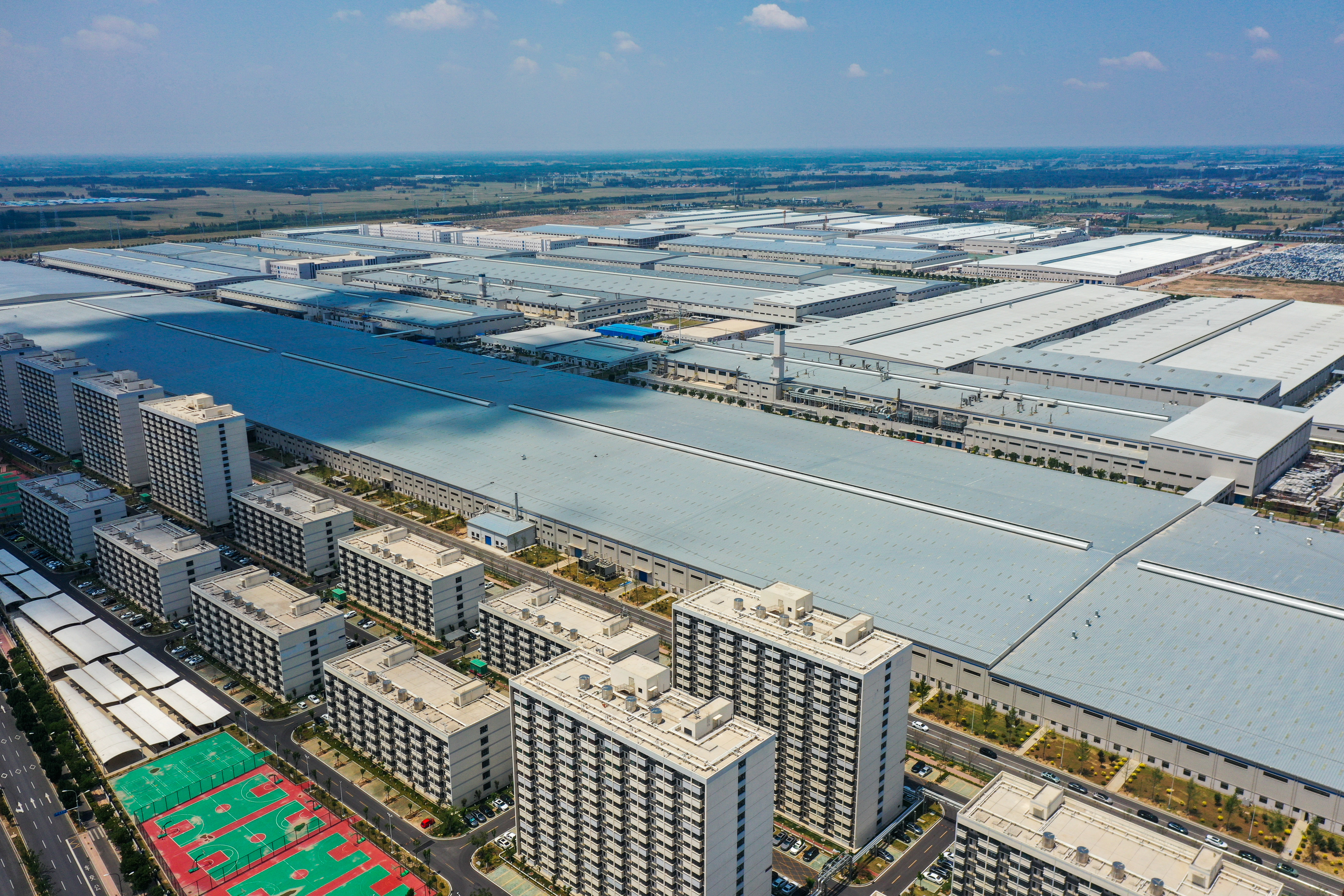 航拍比亚迪济南基地，从田野到汽车工业园的3年巨变