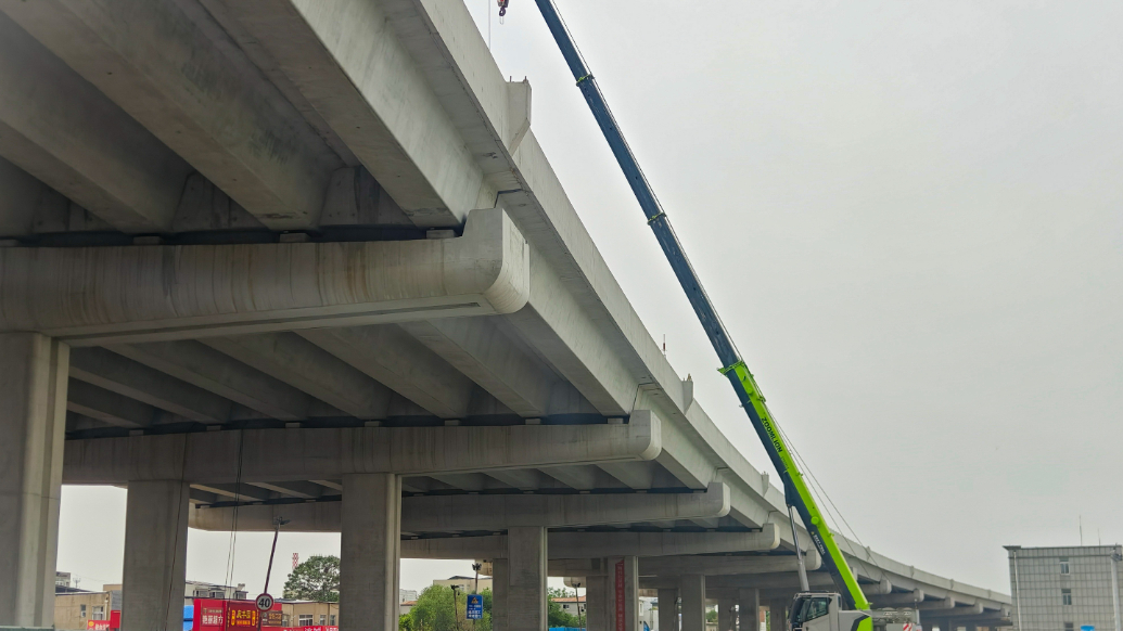 果然视频|工业北路快速路东延加紧施工，济南最长高架雏形显现 