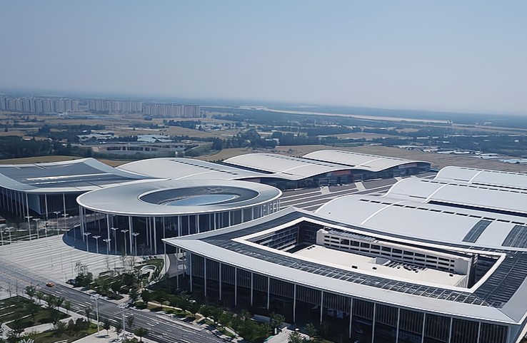 济南起步区黄河国际会展中心雄姿，建设过程波澜壮阔