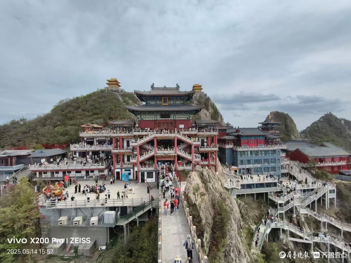 打卡老君山，人间仙境入画来