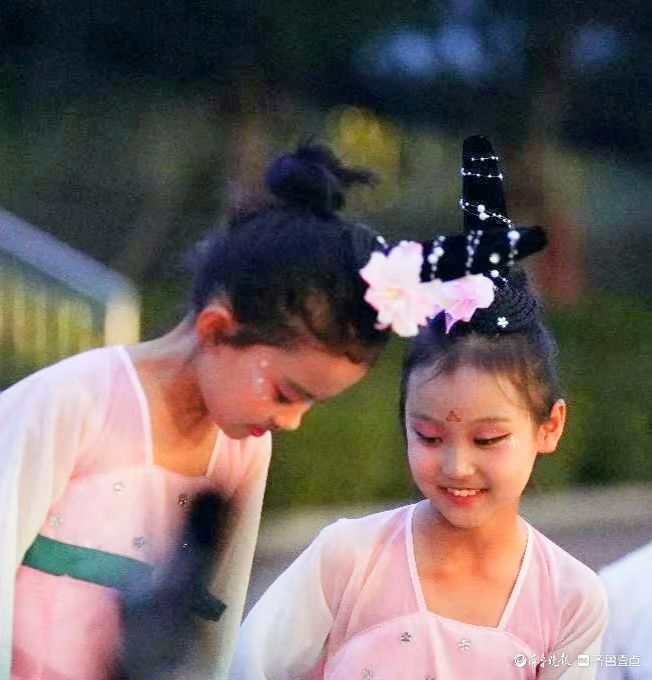 做自己的光，济南市天桥区枫景小学庆六一嗨起来