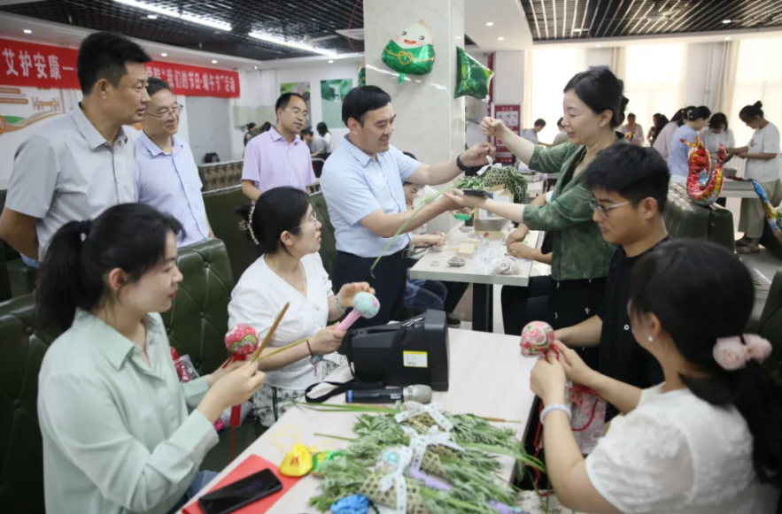 山东化工技师学院工会举办“我们的节日·端午节”主题活动