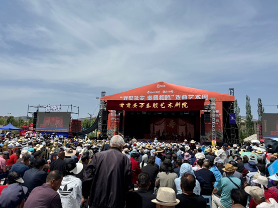 点燃“银发族”学习热情！快手“老铁知识百科·新知播种季”引爆2.3亿次直播总观看量