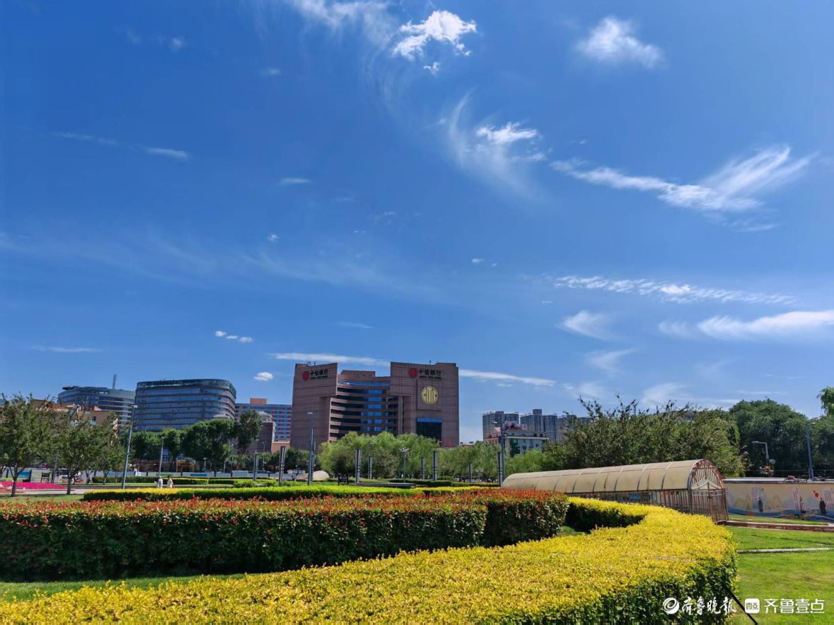 济南六月天，晴空万里