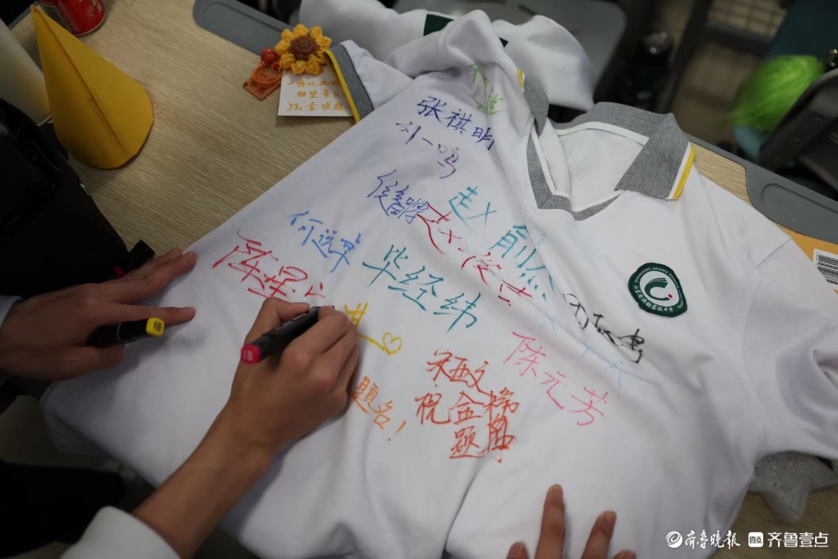 济钢高中高三学子离校，记录青春的最后一页