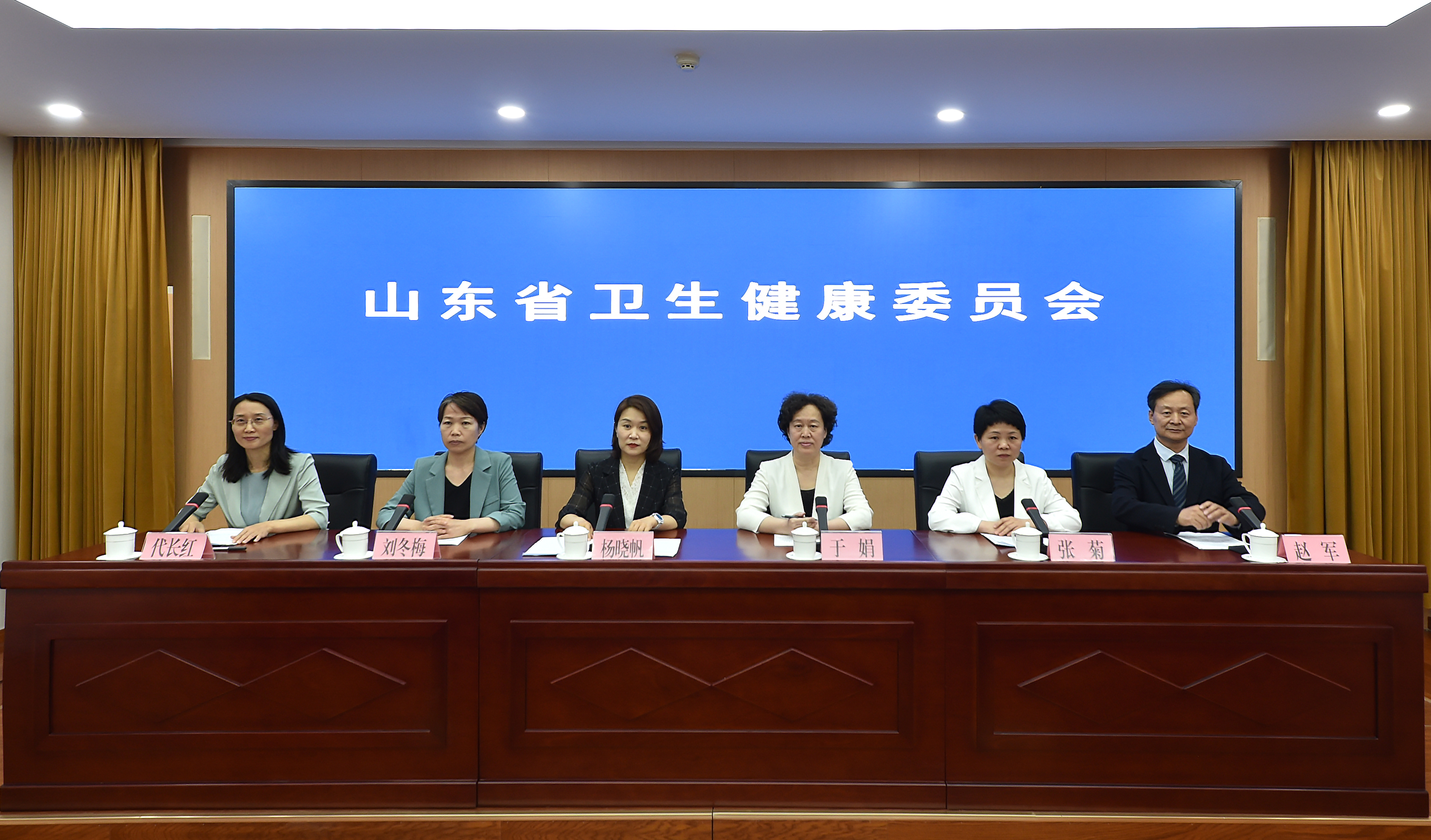 鲁医健康说｜总看不清东西？当心不是老花而是这种眼病