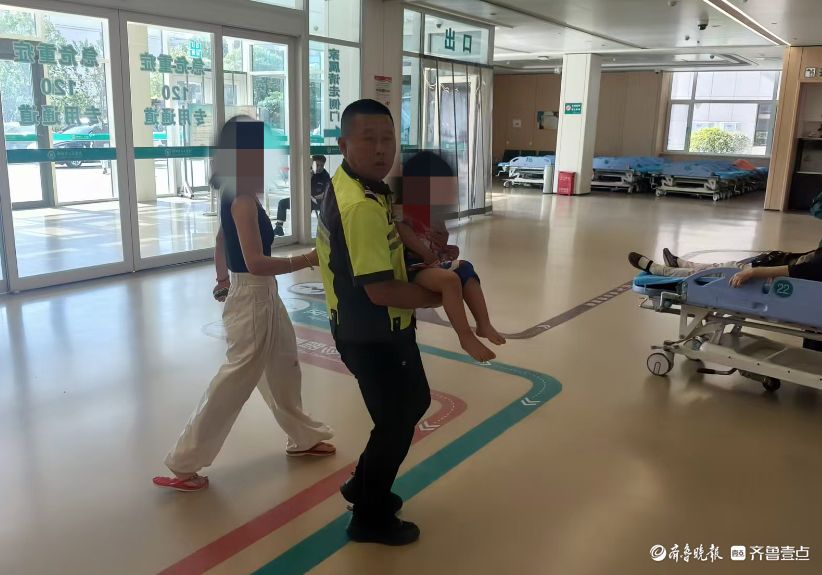 6分钟！聊城早高峰紧急一幕，执勤交警为受伤儿童抢出生命通道