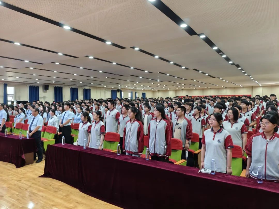 最后一课写满叮咛，临沂鲁州高中举行高考送考仪式