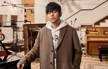 热闻|周杰伦新作《即兴曲》今日0点上线！新专辑预计8月9月推出