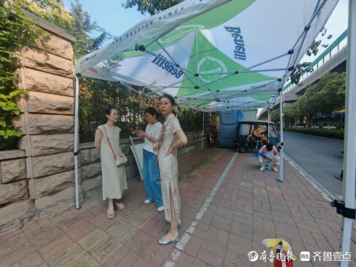 山东省普通高中学业水平等级考试今日开考，陪考家长人数骤减
