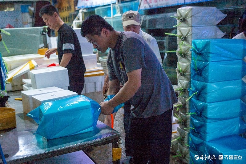今视角 | 电商直播助力海鲜销售，500 斤虾一小时售罄