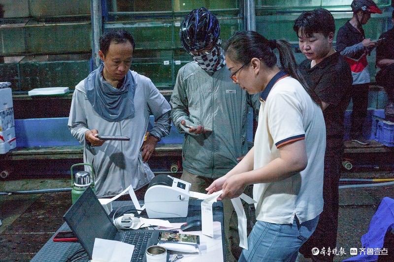 今视角 | 电商直播助力海鲜销售，500 斤虾一小时售罄