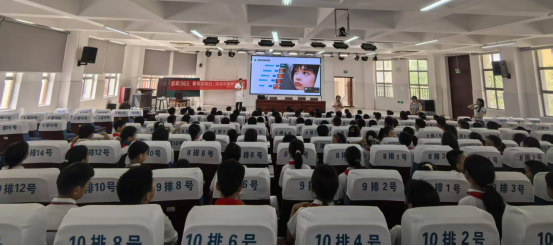 菏泽华厦眼科医院王春营为武汉路小学学子开启护眼课堂​