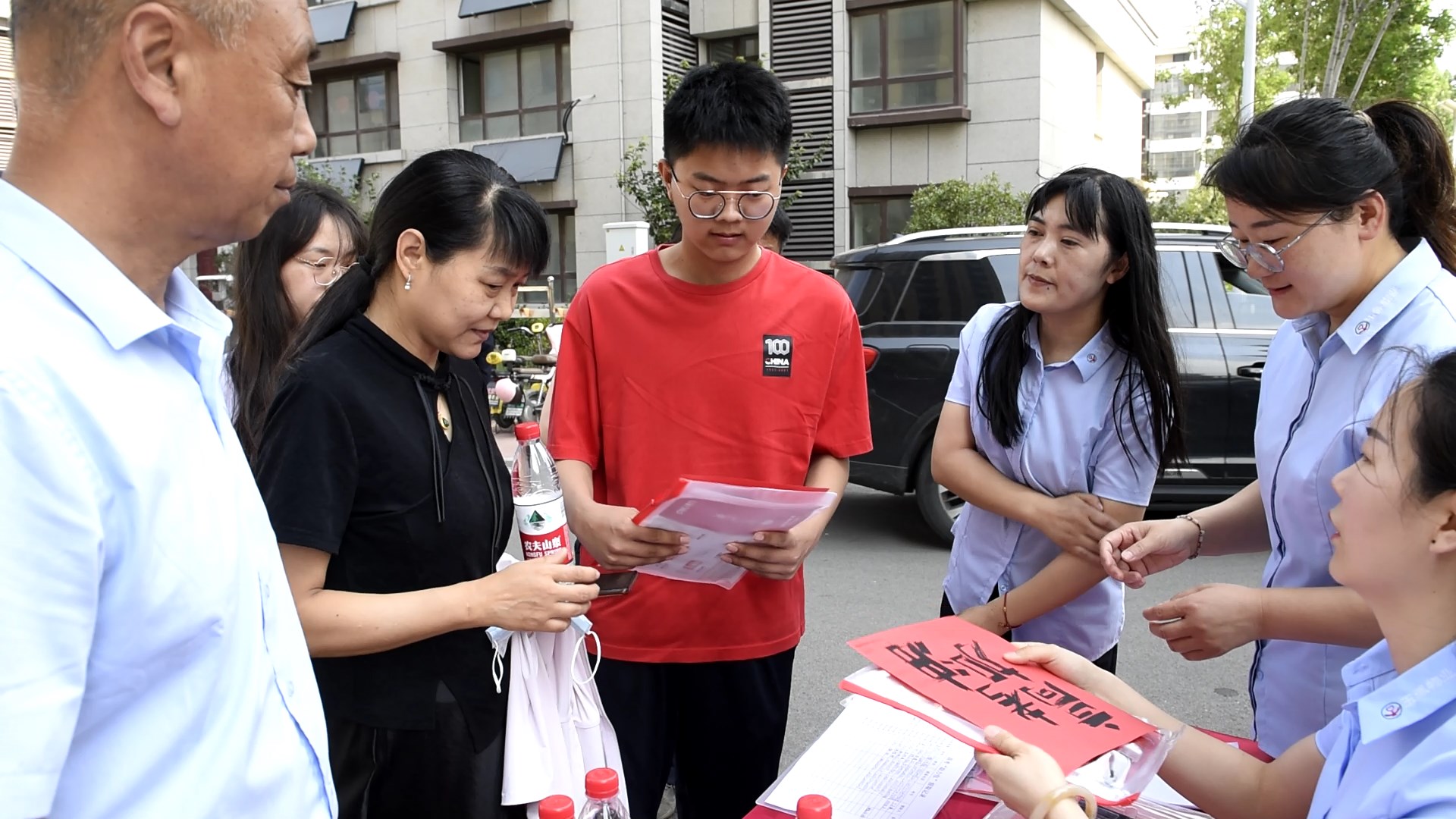 巨野县住建局：为梦想护航，为高考加油