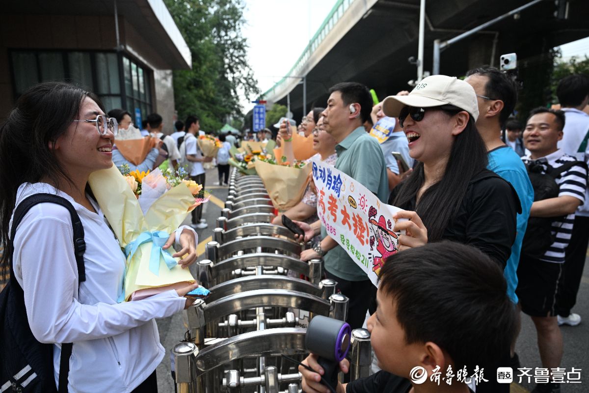 高考结束，家长比孩子还兴奋