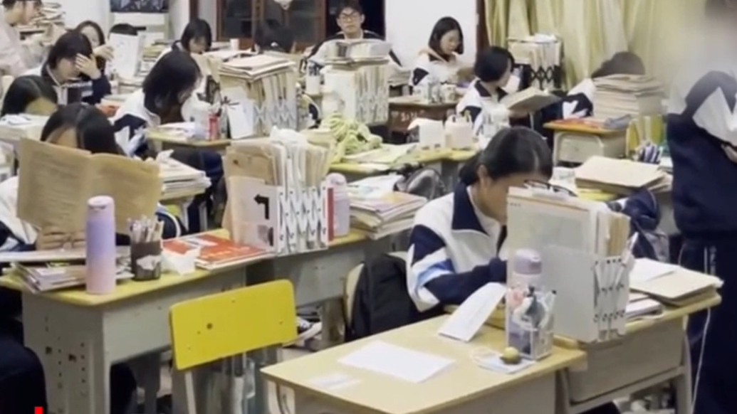 我的高考关键词|被窝里的光：3000元复读费照亮我的大学路