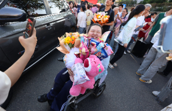 落笔生花 为梦冲刺——2025年烟台夏季高考专题报道