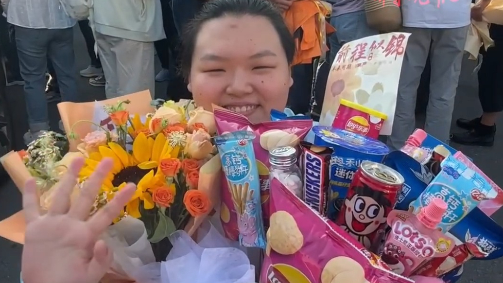 果然视频|励志女孩李明洁回忆高中三年：从身体疼痛中明白了坚持